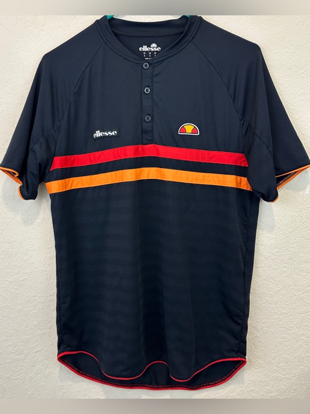 ellesse Small Short-Sleeve Black Red and Orange Stripes Tennis